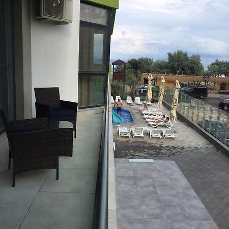 Umi Apartment Alezzi Resort Năvodari Екстериор снимка