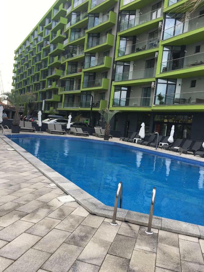 Umi Apartment Alezzi Resort Năvodari Екстериор снимка