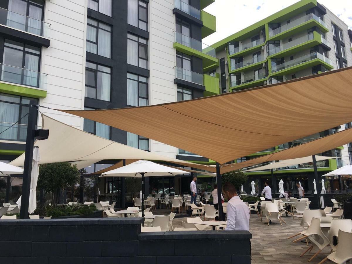 Umi Apartment Alezzi Resort Năvodari Екстериор снимка