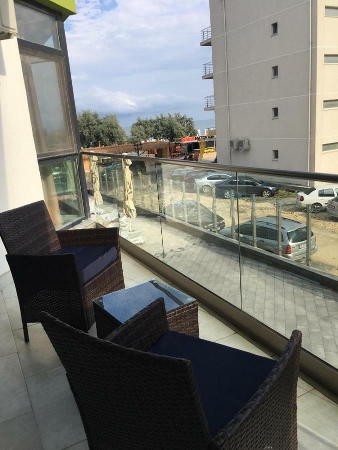 Umi Apartment Alezzi Resort Năvodari Екстериор снимка