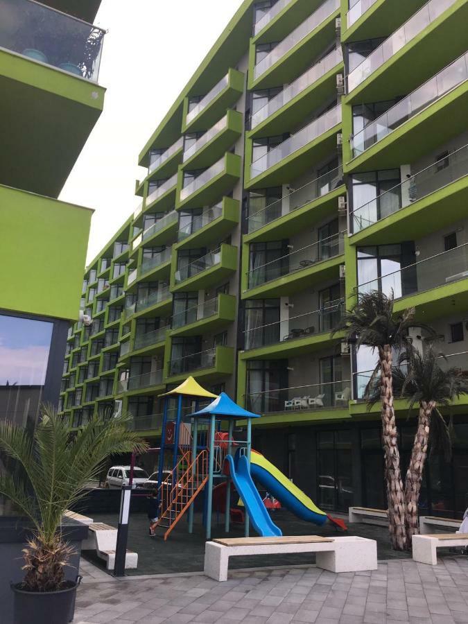 Umi Apartment Alezzi Resort Năvodari Екстериор снимка